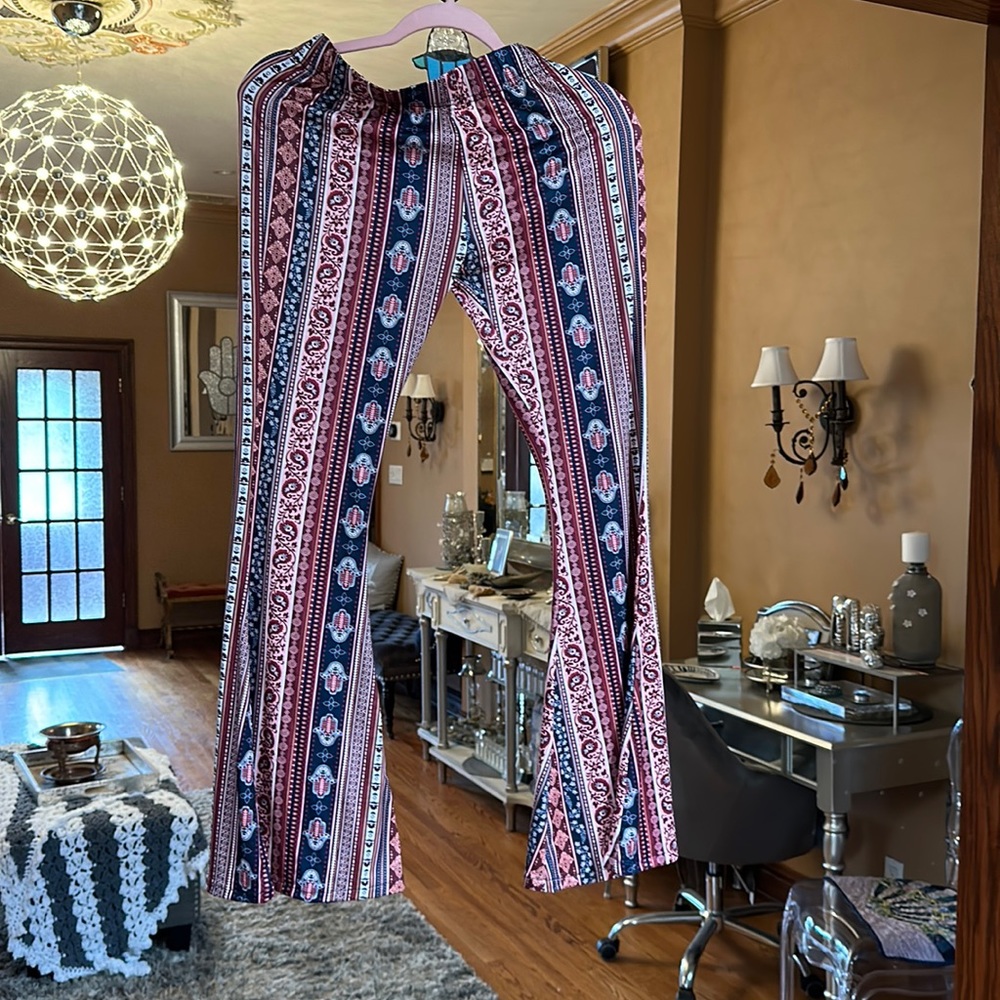 Daisy del soo high waist leggings flare bell bottoms 70’s vibe HAMSA boho chic